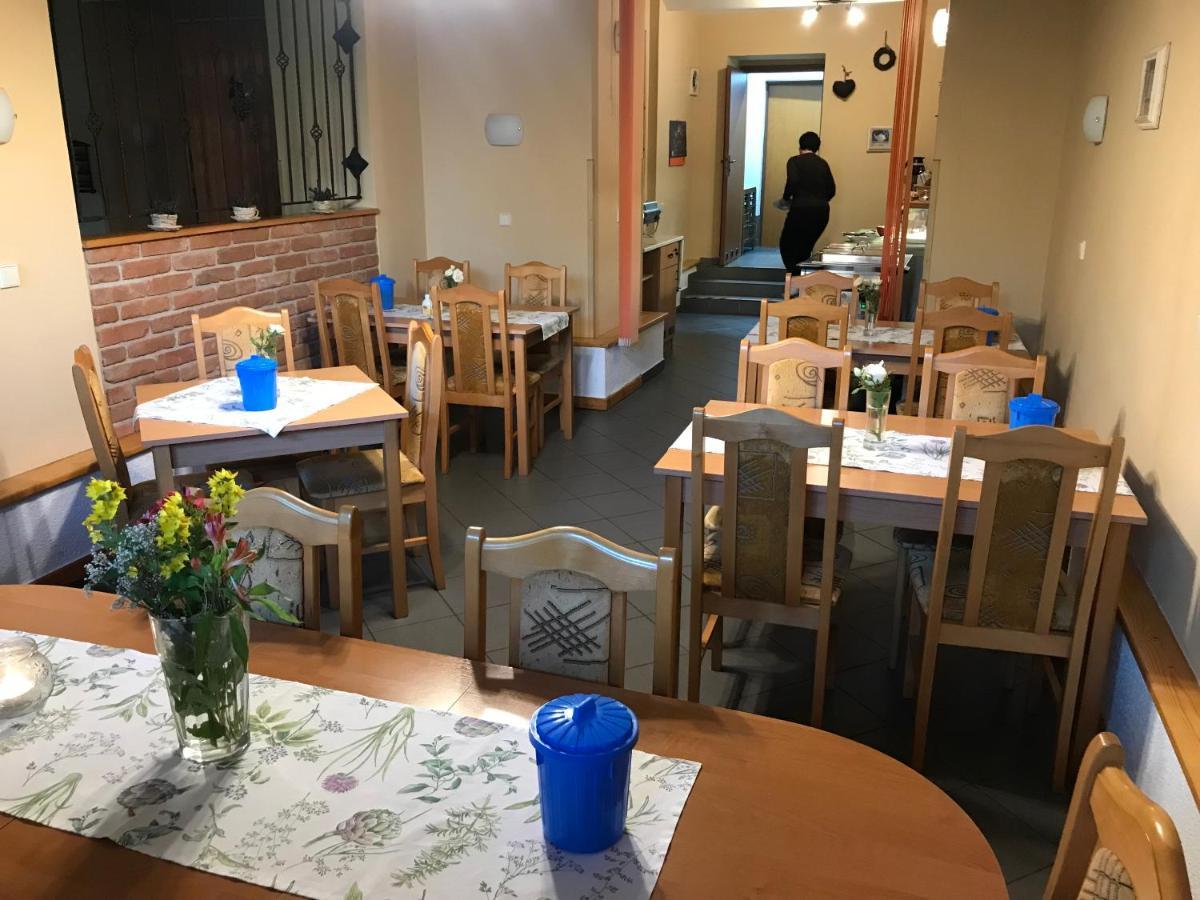 Pension Aura Spicak, Nektere Pokoje Se Saunou Zelezna Ruda Exterior photo