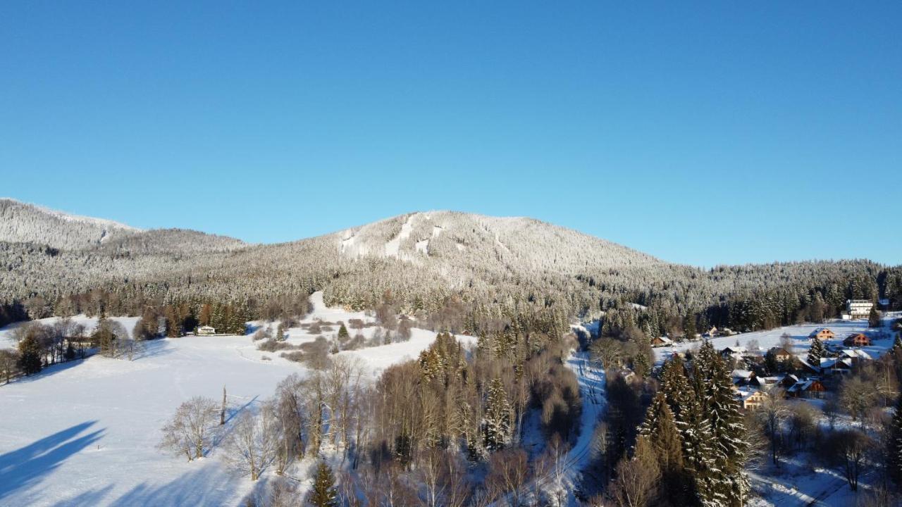 Pension Aura Spicak, Nektere Pokoje Se Saunou Zelezna Ruda Exterior photo